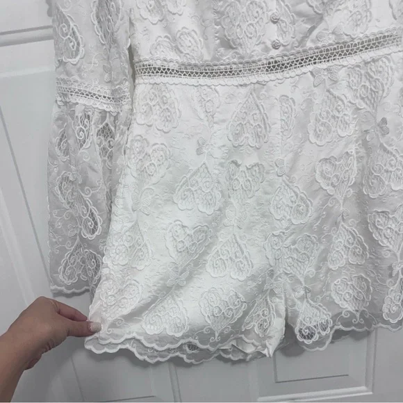 NWT Elliatt $318 Ivory Lace Romper Size small - Picture 7 of 9